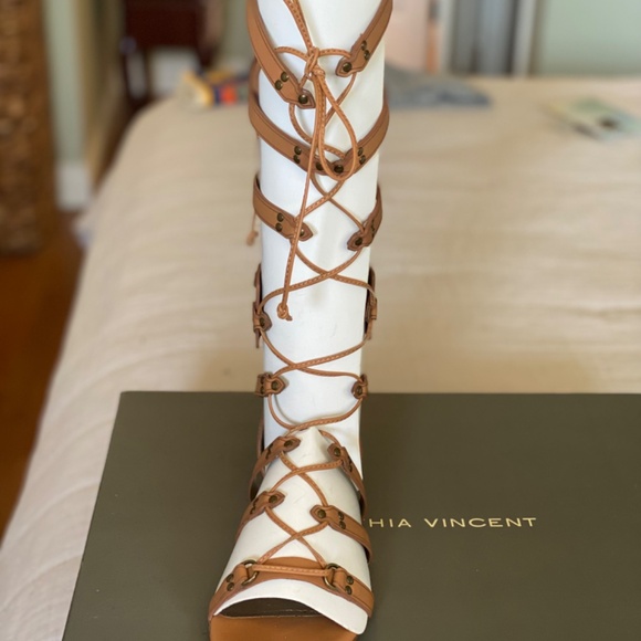 Cynthia Vincent Gladiator Sandals - Picture 3 of 8